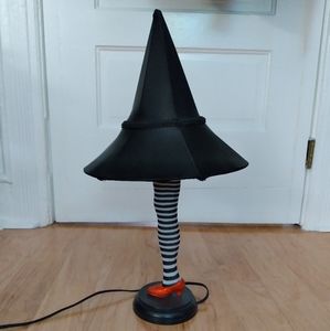 Wizard of Oz Leg Lamp